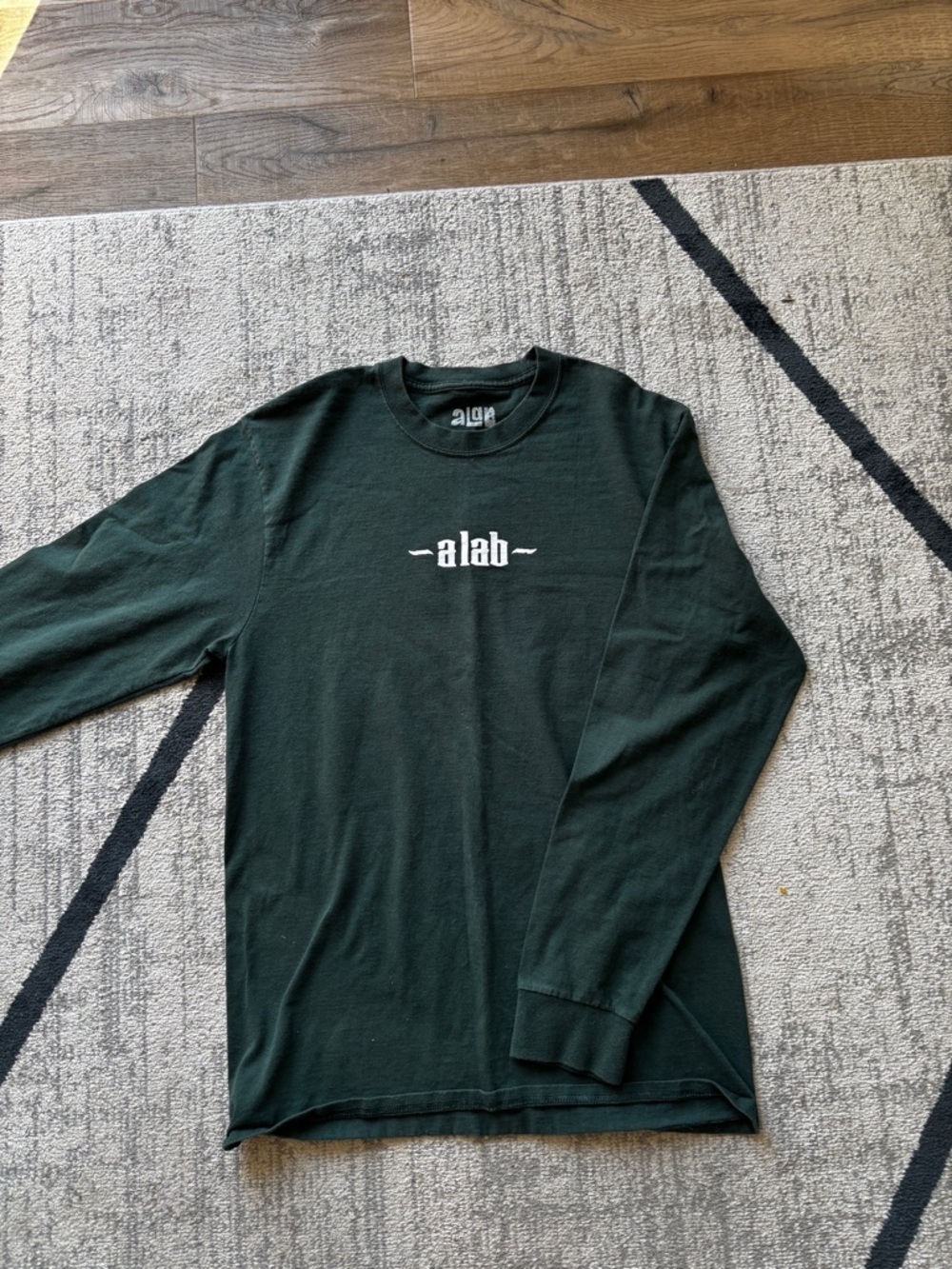 alab Men's Long Sleeve Crewneck Tee in Dark Green